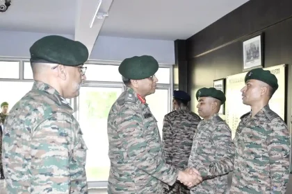 Lt Gen Sengupta Shaking Hands