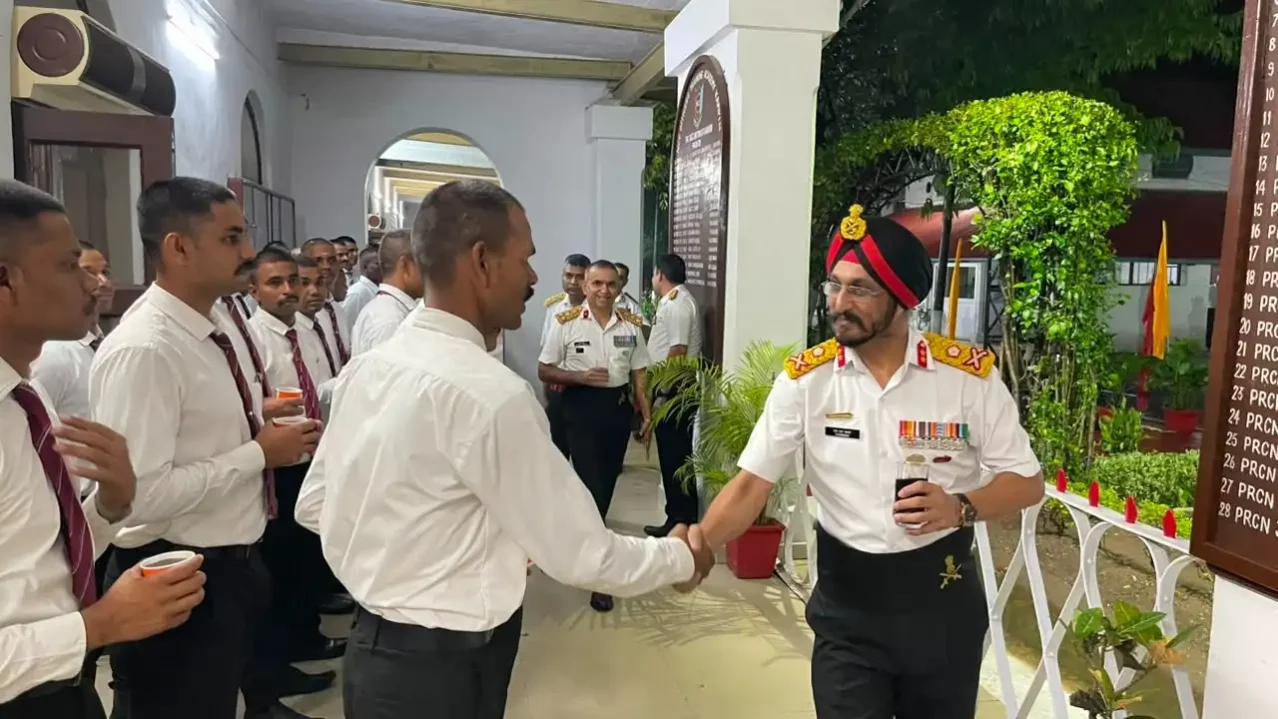 Maj Gen Bakshi Shaking Hands