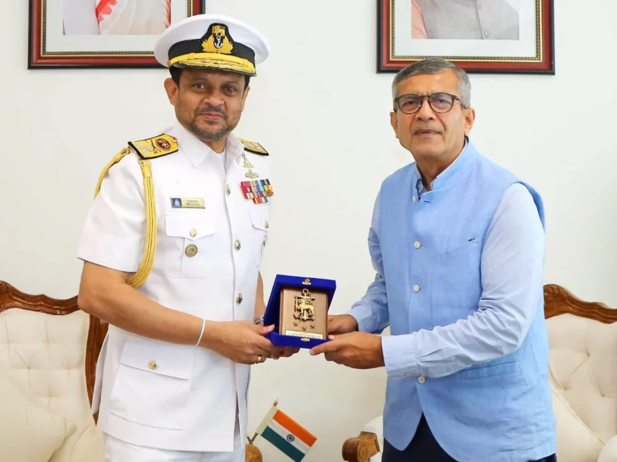 Memento Being Given to Officer 1
