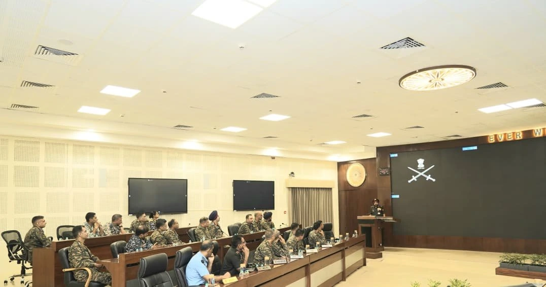 Officers Listening 1