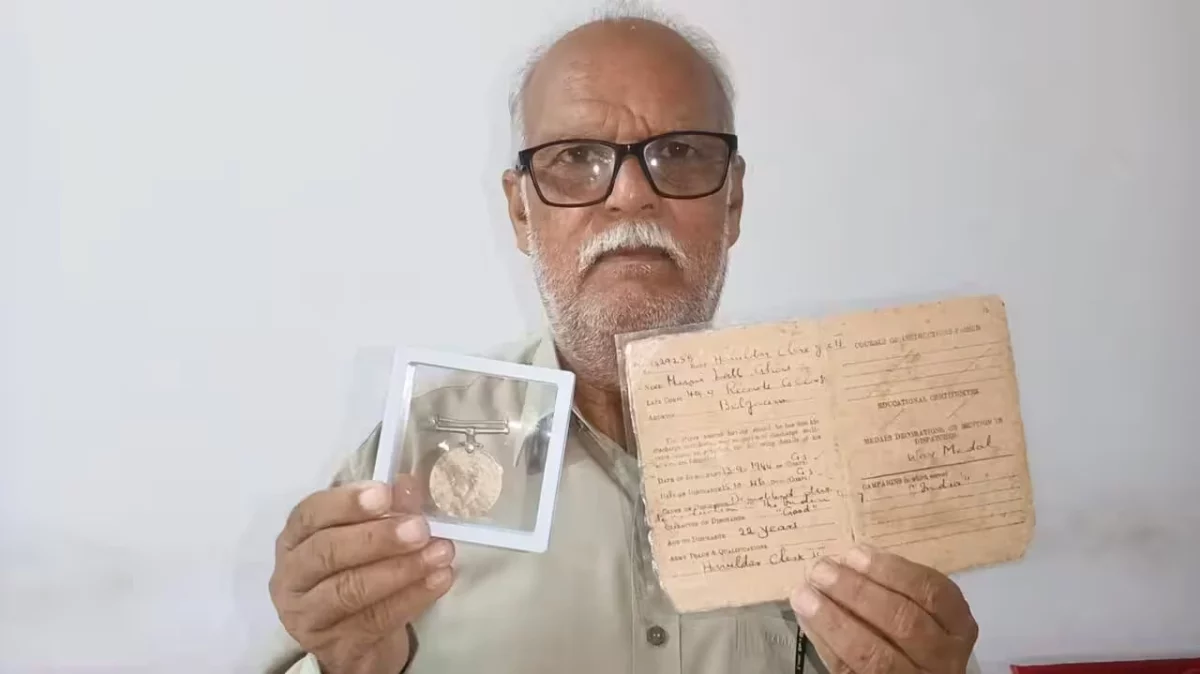Family Brings WWII Army Medal to Prove Indian Lineage at SIR Camp