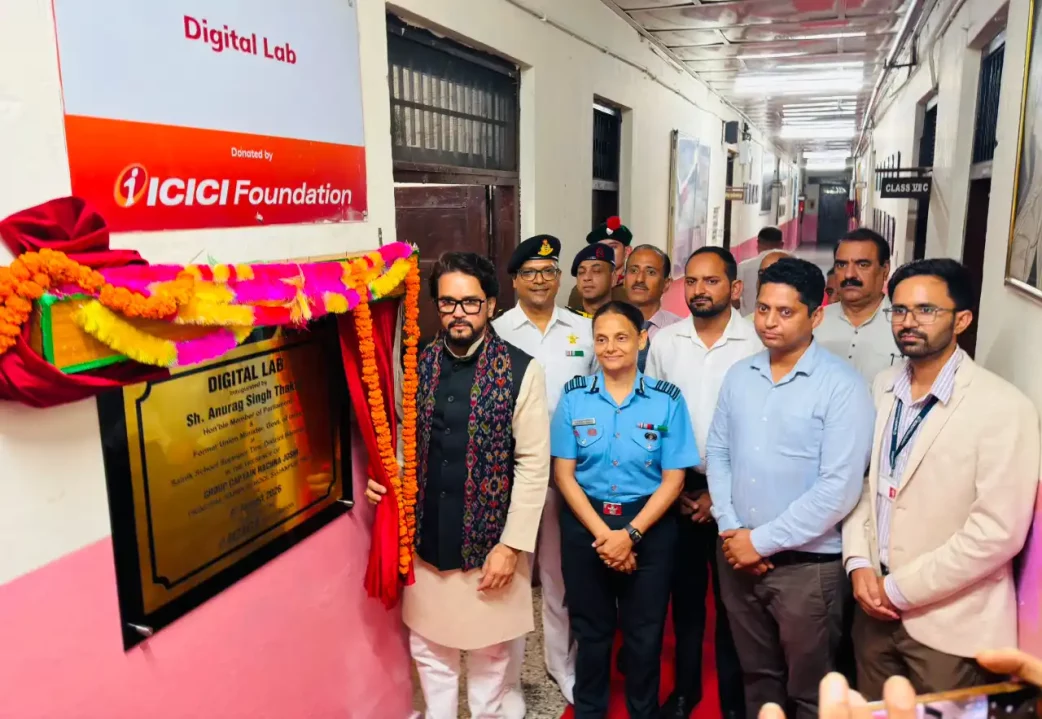 Shri Anurag Thakur Inaugrating