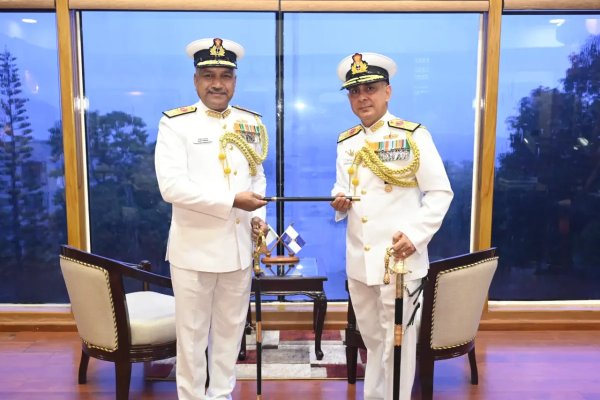 Vice Admiral Alok Ananda Takes Over as Commandant of Indian Naval Academy, Ezhimala