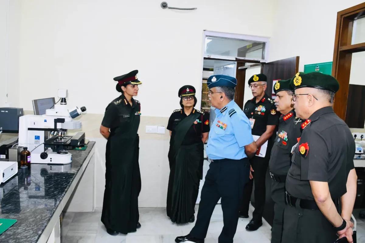 Air Marshal Sandeep Thareja Makes Maiden Visit to Army Hospital (R&R)