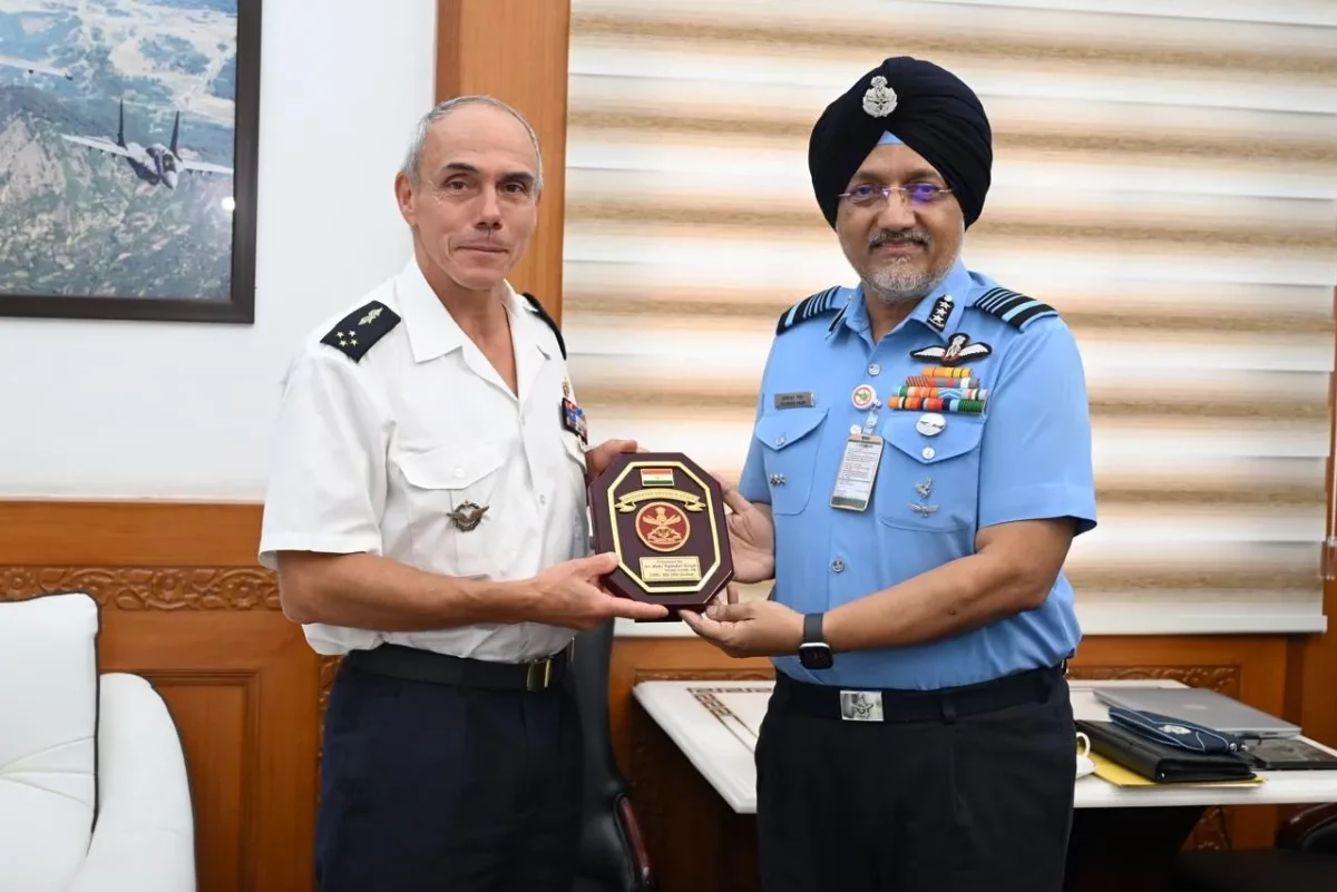 Air Marshal Tejinder Singh and Lt Gen Dominique Tardiff