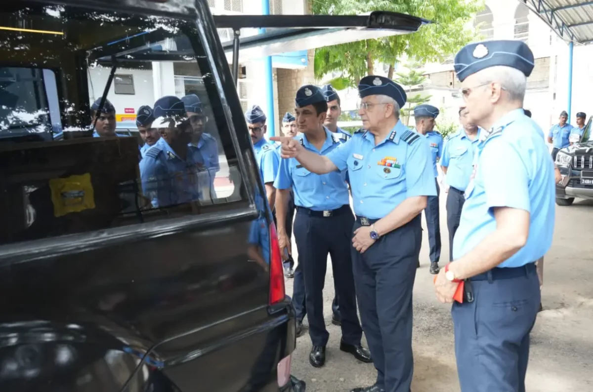 Air Marshal Vivek Hande Makes Maiden Visit to Command Hospital Air Force Bengaluru as DGMS (Air)