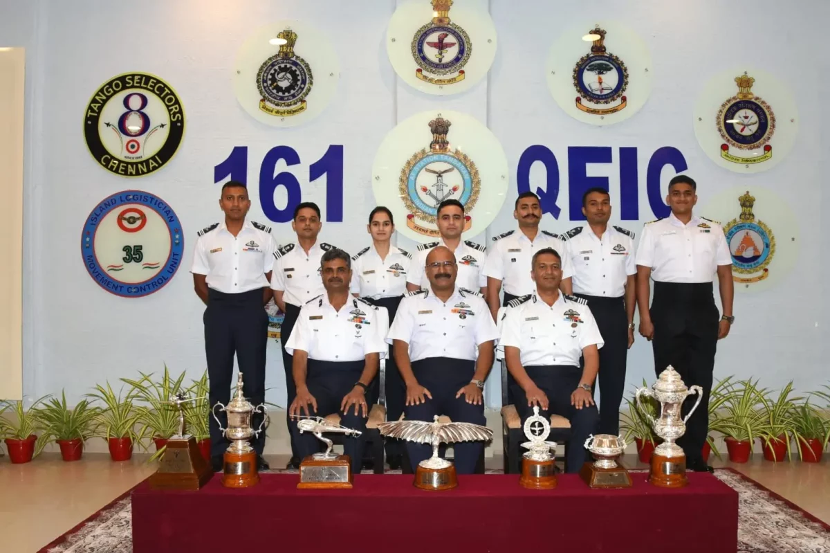 Group Photo of Officers 21