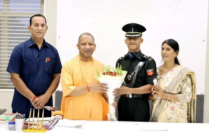 Lieutenant Abhay Pratap Singh Meets CM Yogi Adityanath