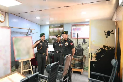 Lt Gen AVS Rathee Reviewing