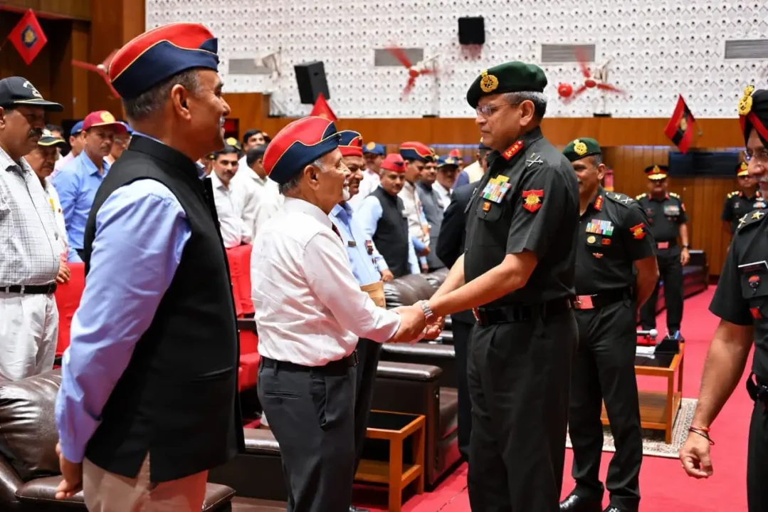 Lt Gen Anindya Sengupta Shaking Hands 1