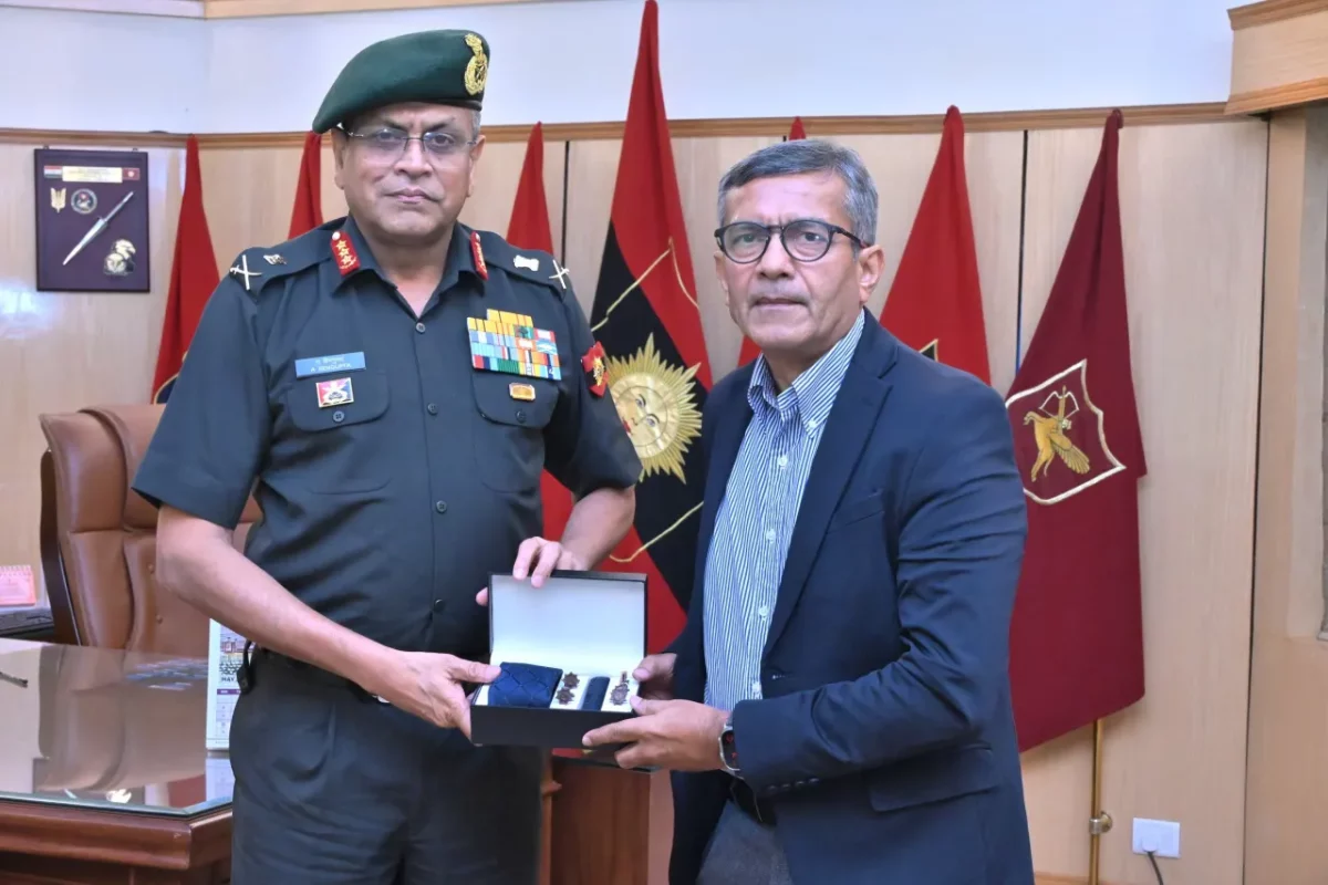 Lt Gen Anindya Sengupta with Sh Rajesh Kumar Singh