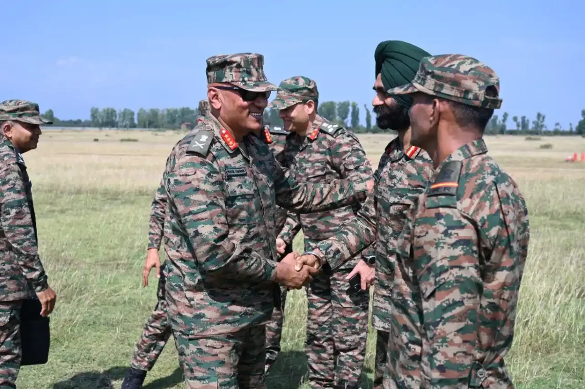 Lt Gen Pratik Sharma Reviews Counter-Terrorism Grid and Operational Preparedness in South Kashmir