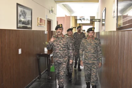 Lt Gen Rajesh Pushkar Reviews Tech-Driven Training and Combat Readiness at Niwaru Military Station