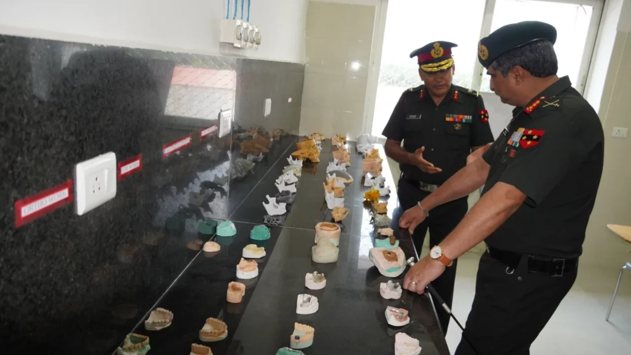 Lt Gen Rajesh Pushkar with Officer
