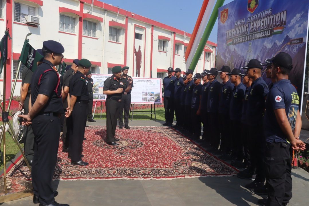 Maj Gen Amaresh Gunjan Interacting