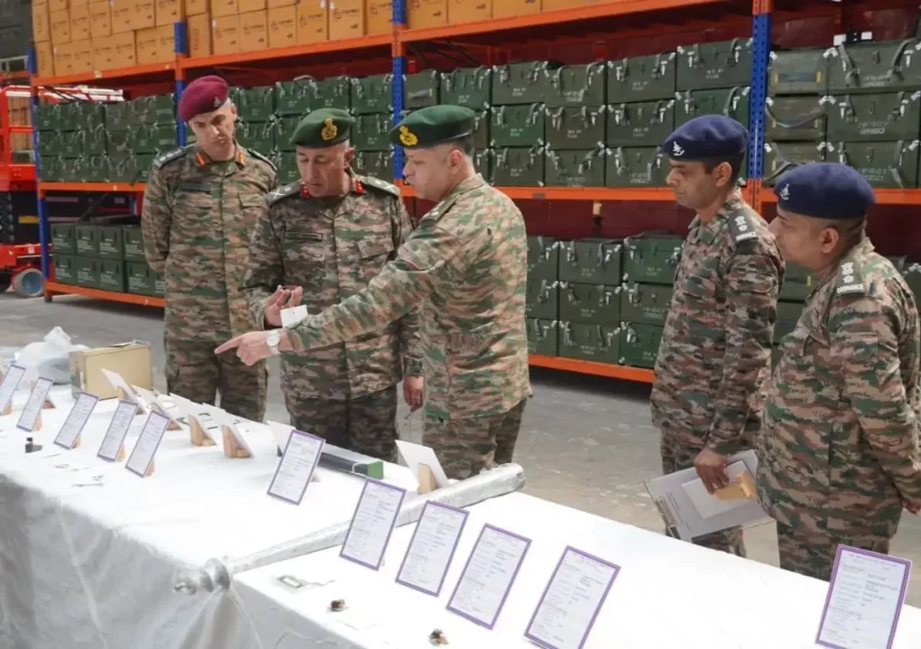 Maj Gen Puneet Aggarwal With Other Officers