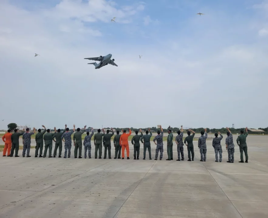 Officers Bidding Bye