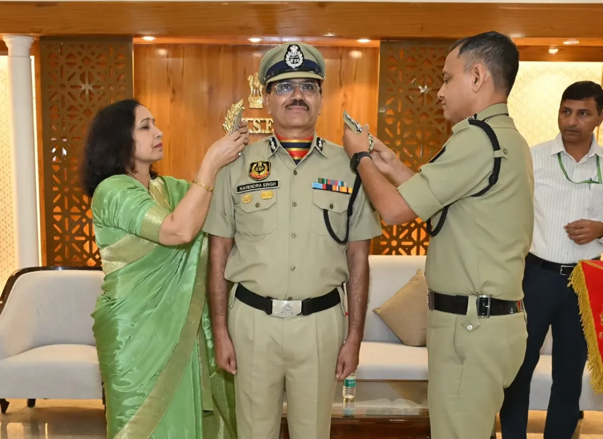 Shri Narendra Singh Getting Promoted