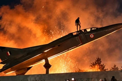 Student Climbs MiG-23UM at LPU During Protest