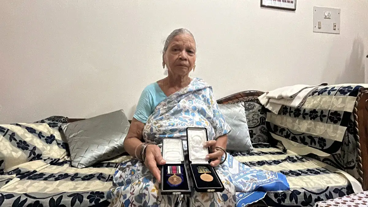 22 Years After Son’s Sacrifice, 80-Year-Old Mother Offers to Return Shaurya Chakra Over Unfulfilled Promises