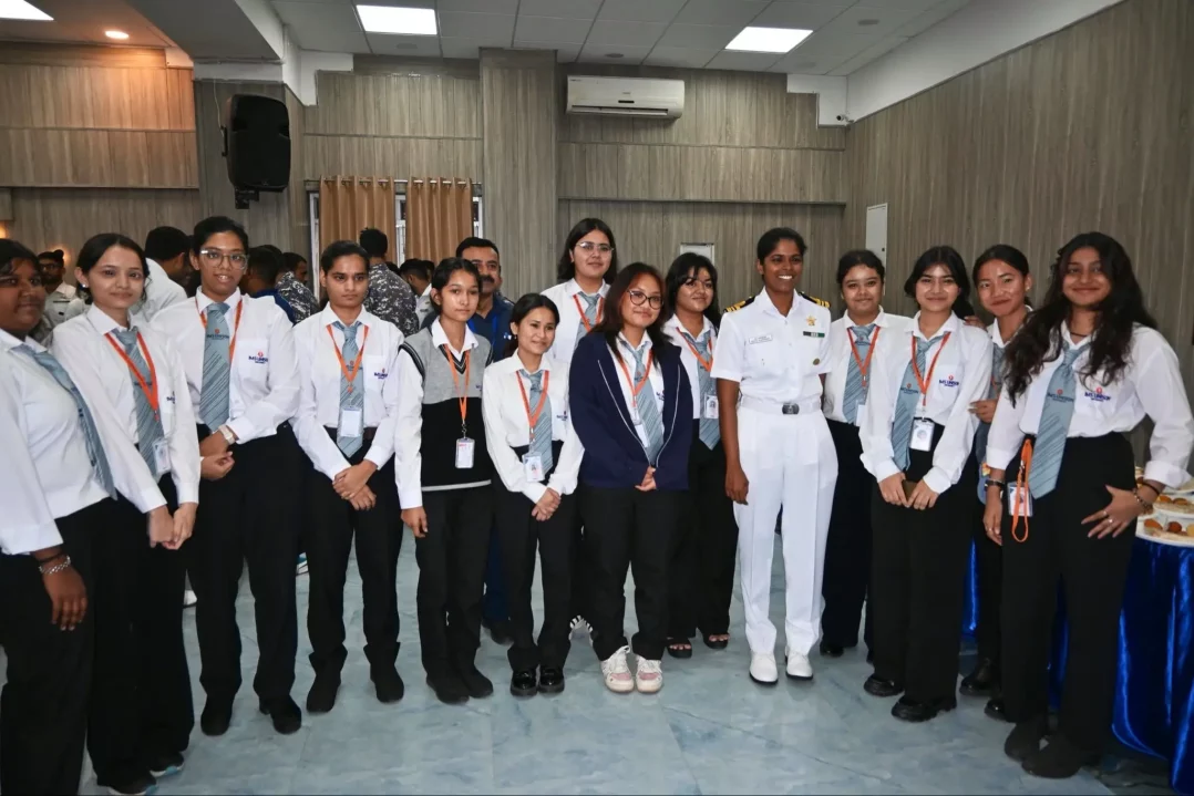 Group Photo witj Lt Cdr Roopa A
