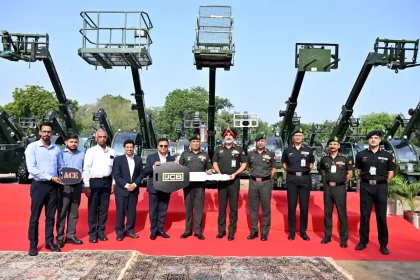Indian Armed Forces Induct Indigenous Rough Terrain Forklift Trucks to Strengthen Tri-Service Logistics
