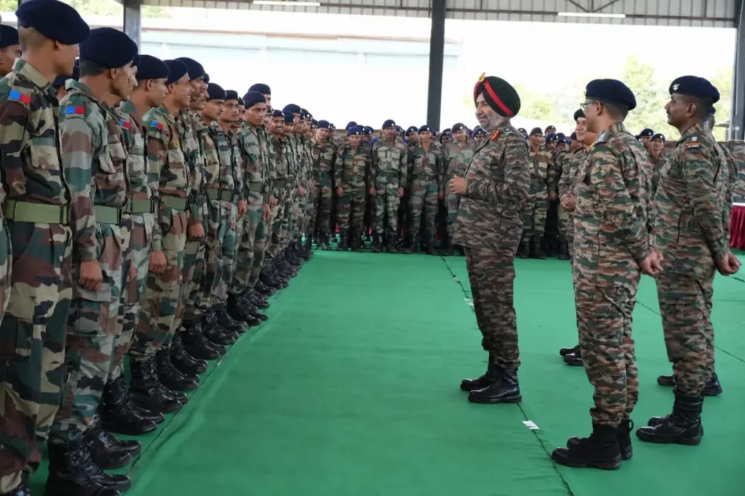 Lt Gen IS Panjrath Interacting 1