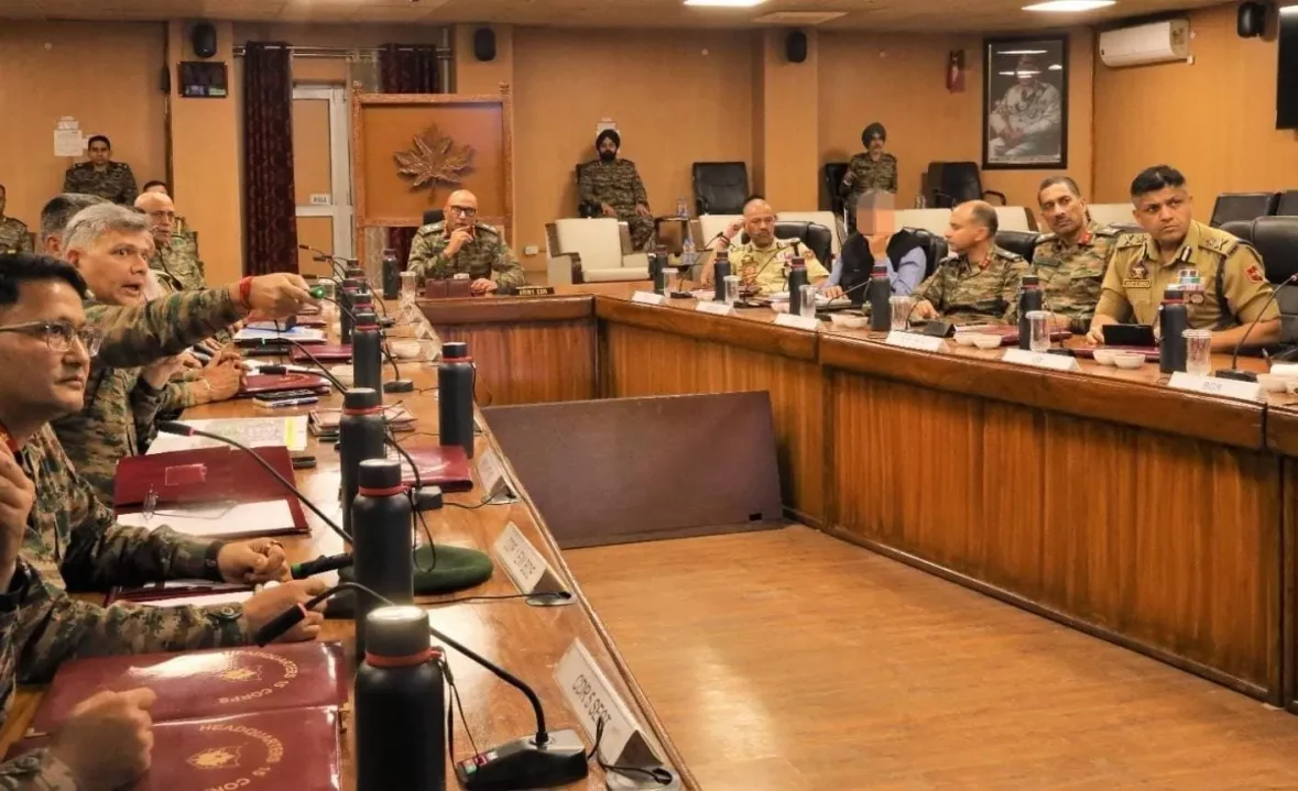Lt Gen Pratik Sharma Reviewing