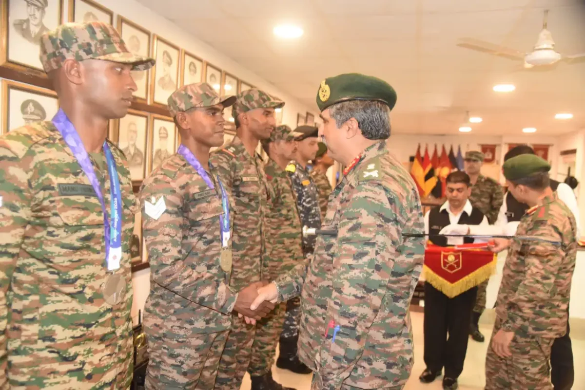 Lt Gen Rajesh Pushkar Shaking Hands