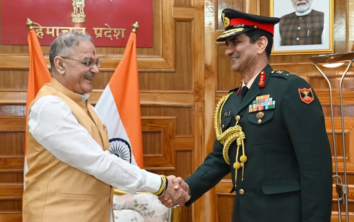 Lt Gen Shrinjay Pratap Singh Calls on Himachal Pradesh Governor Kavinder Gupta in Shimla
