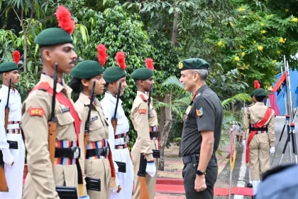 Lt Gen Virendra Vats Interacting