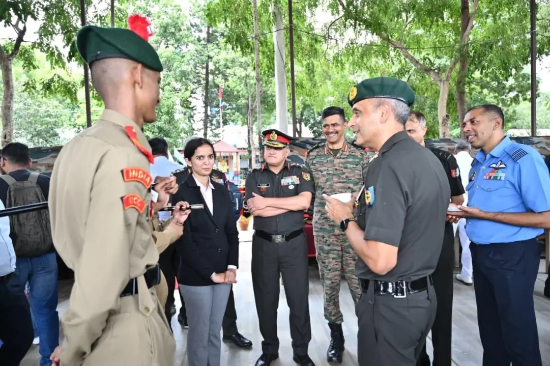 Lt Gen Virendra Vats Interacting With Officers and Cadets