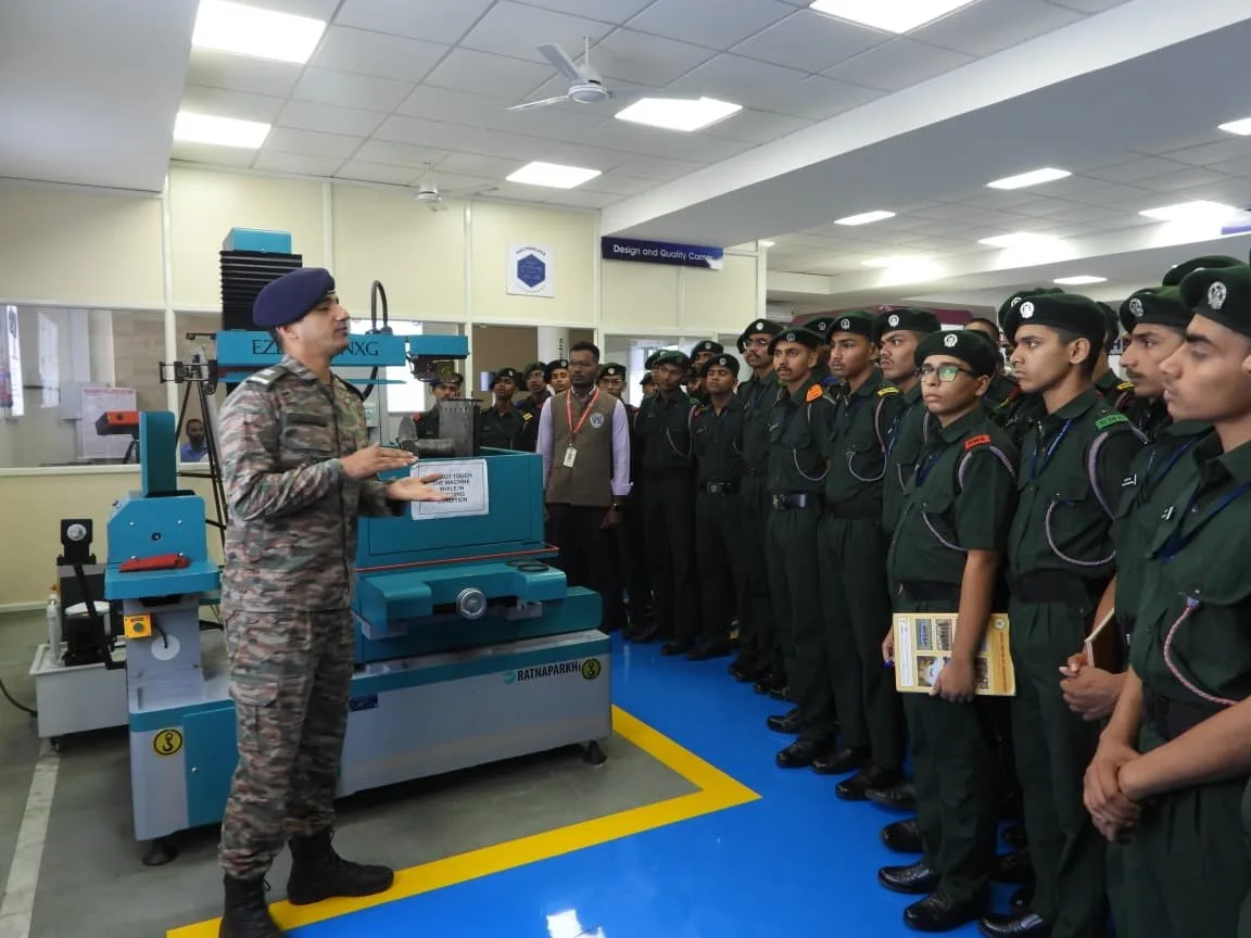 60 Bhonsala Military School Students Visit Indian Army’s MCEME in Secunderabad, Explore Drones, AI and Robotics