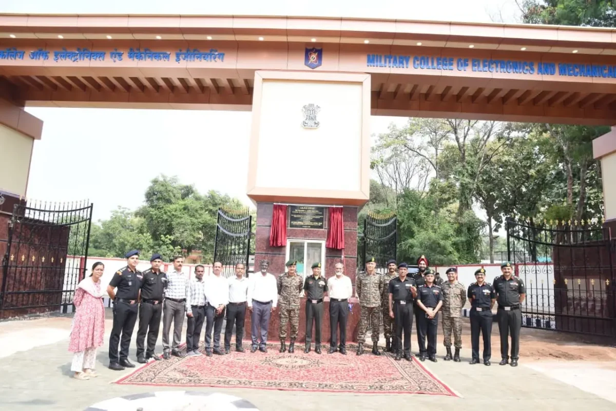 Officers Together 15
