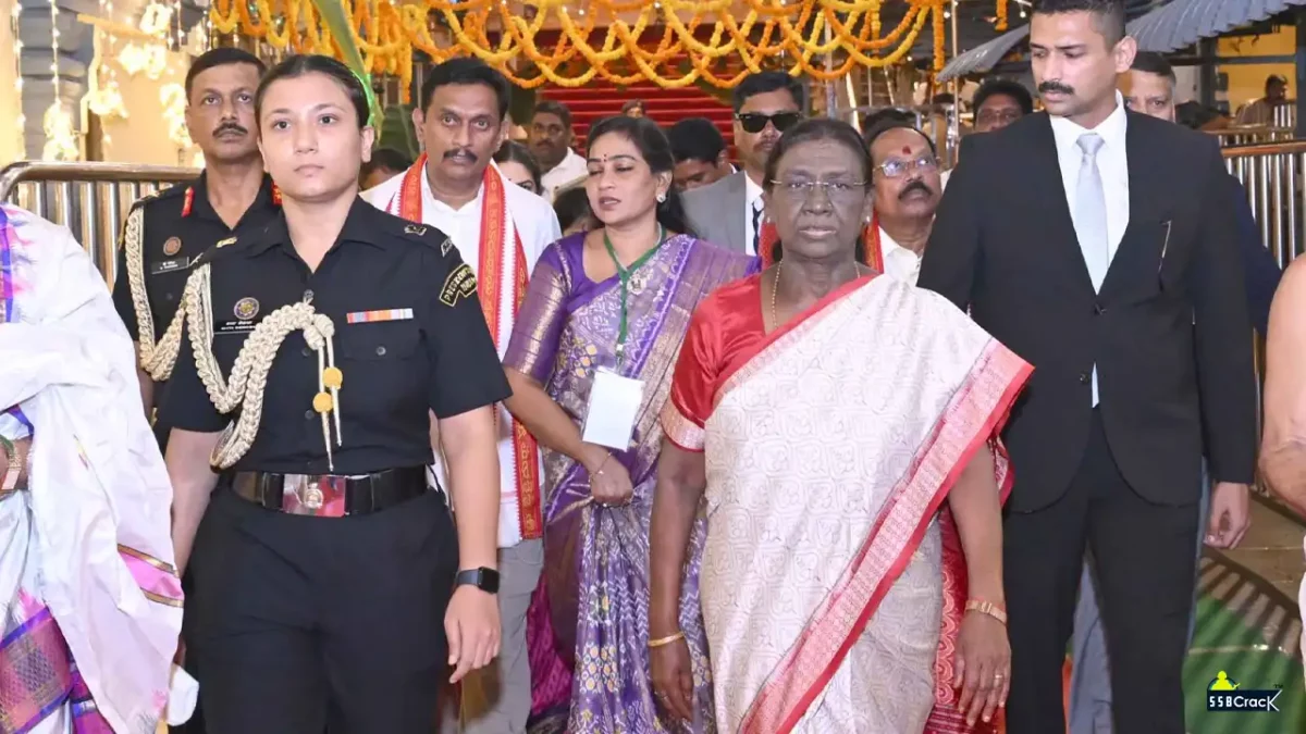 President Droupadi Murmu visited Sri Durga Malleswara Swamy Varla Devasthanam in Vijayawada