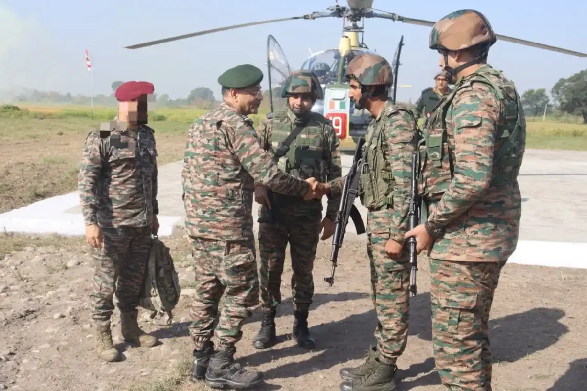 Lt Gen Pushpendra Singh Performs Shastra Pujan in Jammu Sector on Dussehra