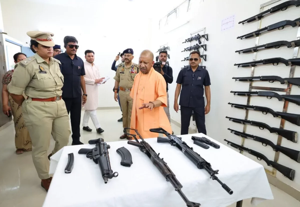 Uttar Pradesh Transfers 15 IAS and 23 PCS Officers in Major Administrative Reshuffle